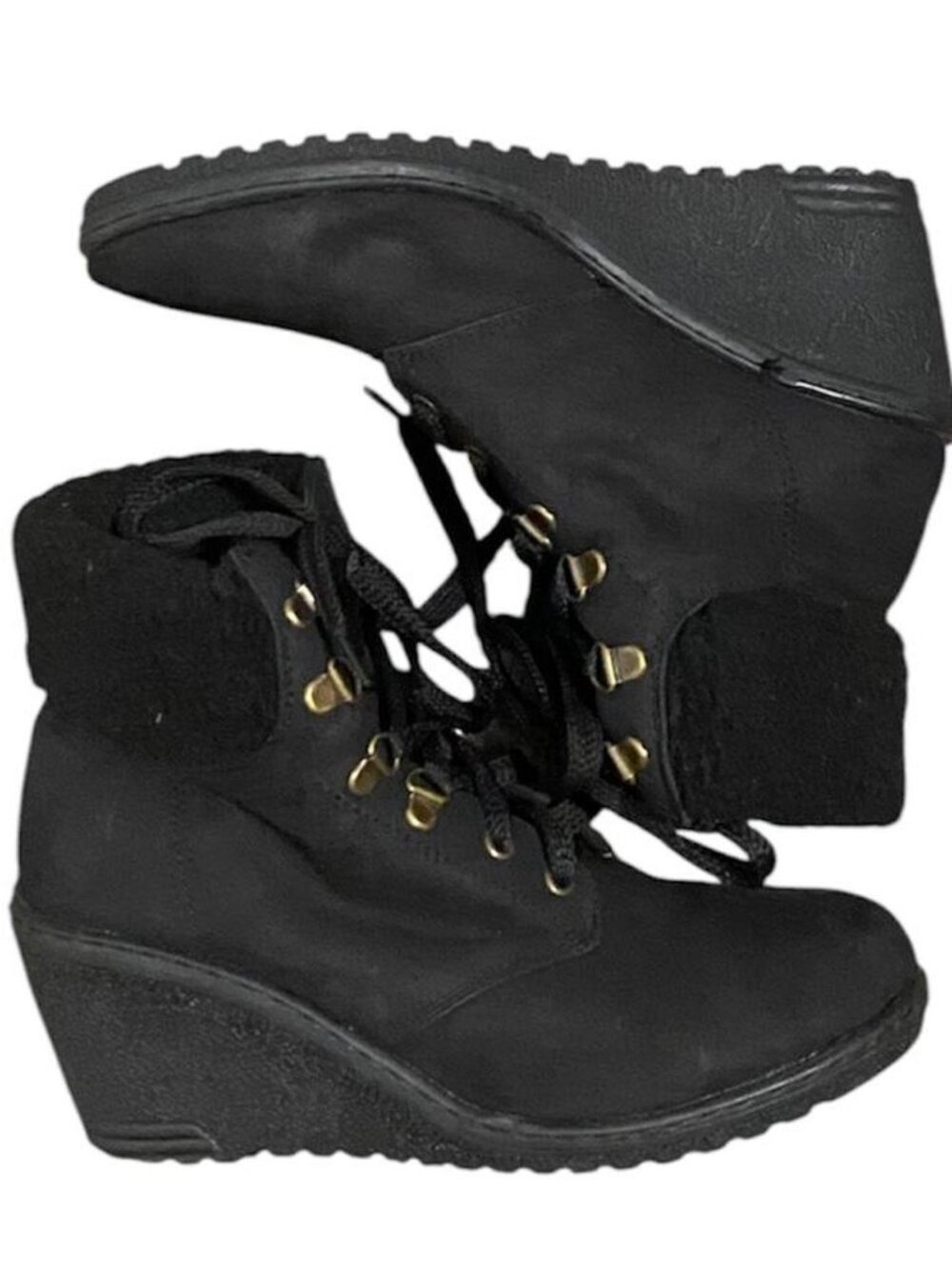 Y2k black furry suede boot heels